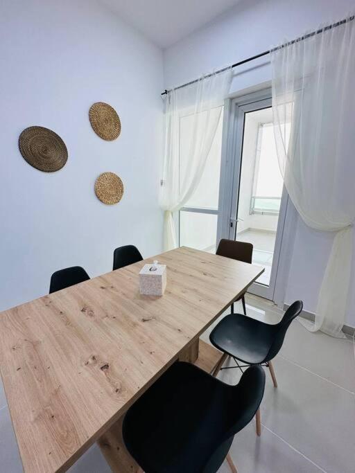 Bed Space In Dubai Marina Hostel المظهر الخارجي الصورة